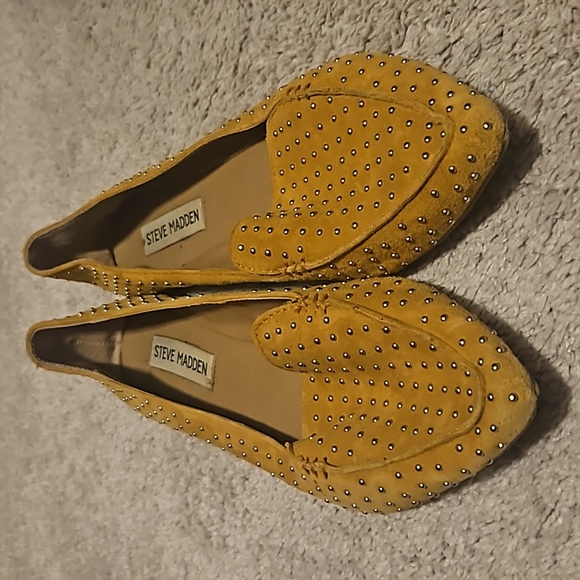 Steve Madden studded flats - Picture 3 of 4